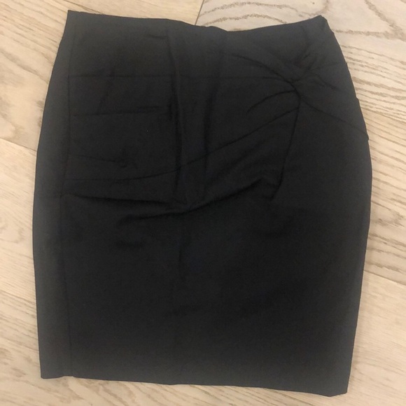 H&M Black Pencil Skirt size 6 - Picture 5 of 9